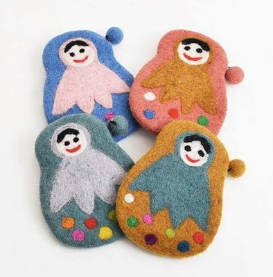 俄羅斯娃娃手工羊毛氈零錢包 四色 手作 童趣 隨身包 收納袋 化妝包 尼泊爾製 日本代購