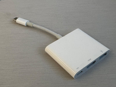 Apple 原廠 USB-C 數位 AV 多埠轉接器 A1621