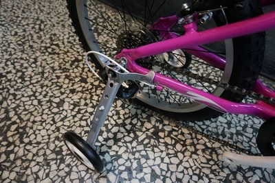(J.J.Bike) 適用輪框16~24吋 變速車專用 輔助輪 變速輔助輪