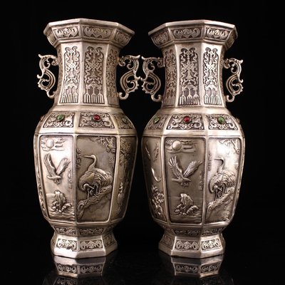 特賣-仿古純銅鍍銀花瓶  黃銅鎏銀純手工打造鑲嵌寶石花瓶  品相完好 造型獨  重1981克 高23厘米