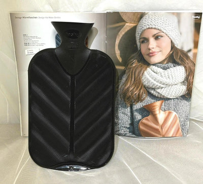 【宇冠】德國fashy 3D立體波浪紋造型 2L冷/熱水袋,特價優惠$550元(加送自製布套)