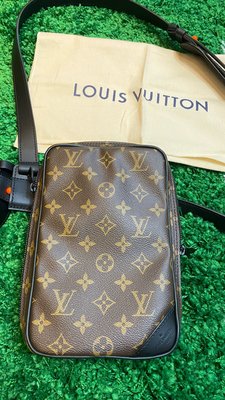 二手絕版美品 保證正品  經典老花 Louis Vuitton Utility Side Bag 側包 側背包 背包 腰包 隨身包 雙拉鍊 LB dior