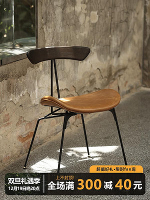 廠家出貨美式工業LOFT真皮PU橡木咖啡廳小眾英國表情復古Vintage鐵藝餐椅