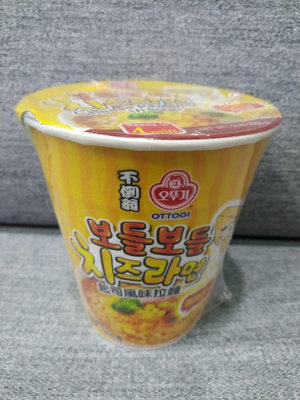 韓國 不倒翁 起司風味湯杯麵 62公克