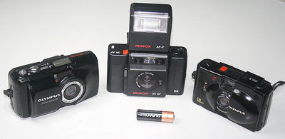 ++免運費++少有70年代收藏品 -3台收藏級相機-Minox35AF OLYMPUS u XA相機--