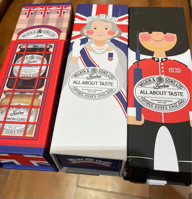 3/18前 一次買2盒 單盒219🇬🇧英國製 Tiptree 限定果醬禮盒 126g/條 款式：電話亭/女王/衛兵 到期日2025/11/30 頁面是單價