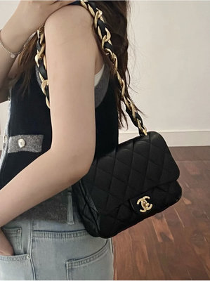 CHANEL AS3215 新款粗鏈帶肩背包黑18 × 27 × 8 cm 現貨| Yahoo奇摩拍賣