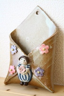 艾苗小屋-日本製陶瓷手工彩繪可愛信箱奶奶