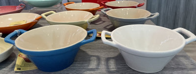 法國 🇫🇷 Le creuset 卡蘇雷碗 陶瓷碗 沙拉碗 拉麵碗 17cm/760ml/個 薔薇粉/蛋白霜/迷霧灰 頁面是單價iio