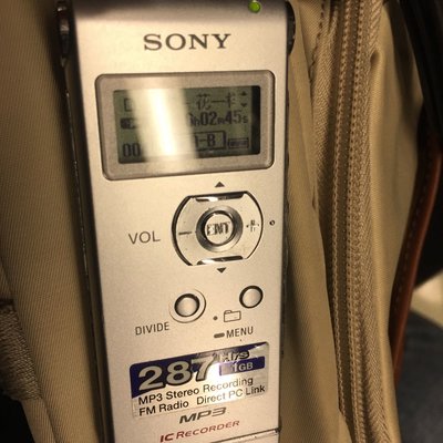 索尼錄音筆Sony icd-ux71無收音 mp3 音樂 歌曲 上課旅遊聽課 學日語 英語