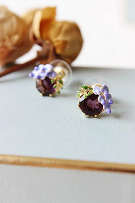 熱銷#Les Nereides 紫藤花垂墜 綠葉鑲鉆 優雅氣質可愛耳環耳夾