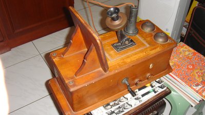 美國製百年歷史電話機造型真空管AM收音機