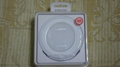 三星 Samsung 原廠（立架式）無線閃充充電座（NG930）【三星原廠東訊公司貨】