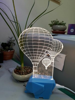 USB創意小夜燈，大象熱氣球18*10公分左右，有兩種圖案，一起買可議價