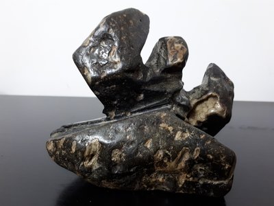 石雕大師  呂武林 1997年澎湖將軍嶼文石作品  太極系列之 2