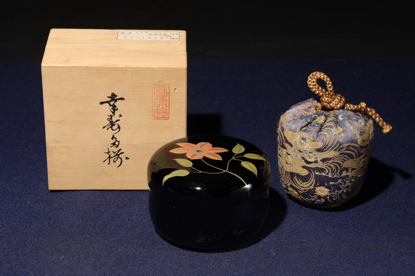 3/4結標日本漆器中棗茶葉罐兩件C021109 -漆碗漆盤漆盒茶箱重箱承盤收藏 