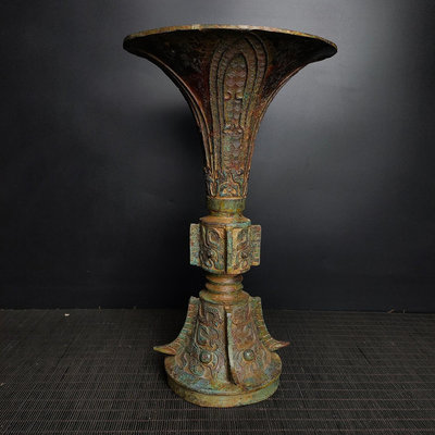 周青銅花觚高31厘米寬19厘米重2.2公斤60036691【萬寶樓】銅器 佛像 擺件