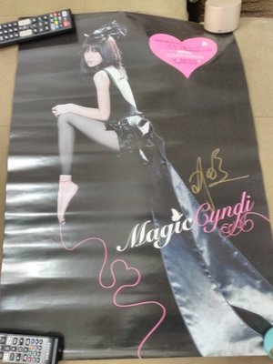 海報王心凌-2007-~Magic Cyndi 專輯簽名海報~生日禮物~E25