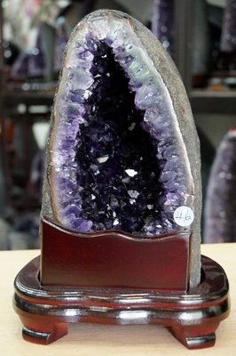 [S.D.小晶洞專賣店] 最高等級烏拉圭小紫水晶洞(店面精品貨)保證紫-重:4.6KG