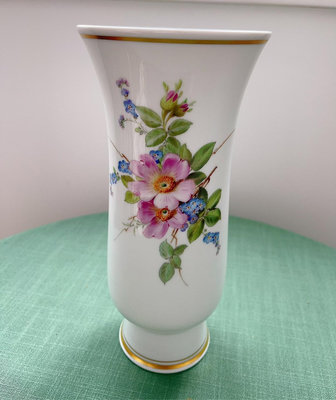 轉梅森Meissen自然主義犬牙花花瓶，沒有蝴蝶款，非常美，