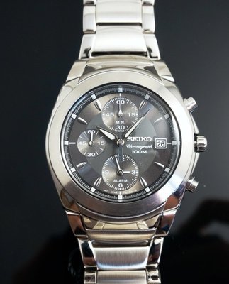 SEIKO WATCH 精工三眼計時100米銀灰面鋼帶運動石英腕錶 型號：SNA421P1【神梭鐘錶】