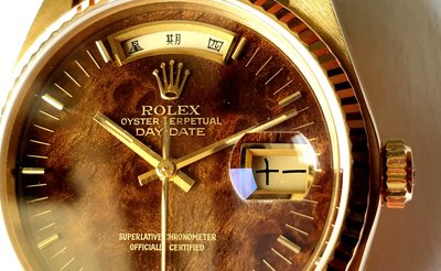 ROLEX 勞力士 全原裝收藏品 DAY-DATE 18038 超稀有木紋面 加上中文字星期盤 rsc洗油過 盒單齊全