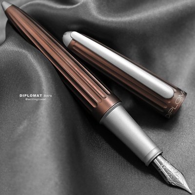 德國 DIPLOMAT Aero Fountain Pen 太空梭鋼筆: 金屬棕/Metallic Brown