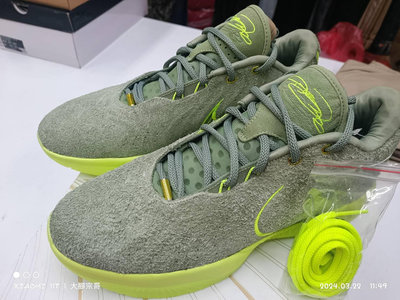 ( 大腳宗哥)  Nike lebron 21 代   麂皮綠螢光底  版  US : 14 號