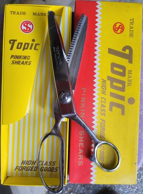 早期日本製TOPIC鋸齒剪。布樣花邊剪刀。【 絕 無 僅 有 】 【 絕 版 珍 品 】