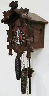 1900年純手工雕刻的德國著名的布谷鳥機械掛鐘 表盤琺瑯瓷
