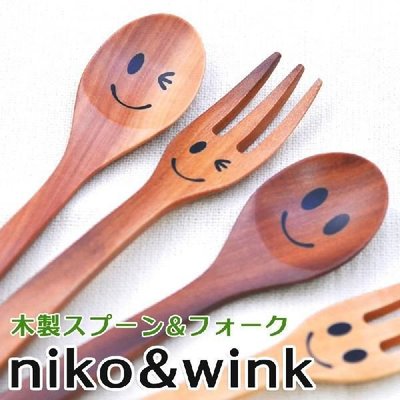 Nikoniko＆Wink可愛笑容木製兒童餐具(兩款)