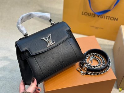 Louis Vuitton Lockme ever bb (M56645, M58978, M53937)