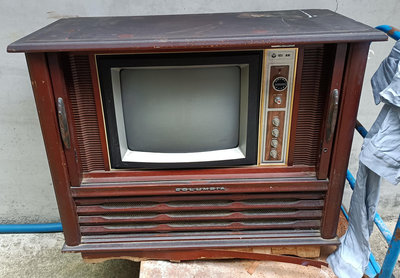 早期歌林拉門式電視機--請自取 / 2手