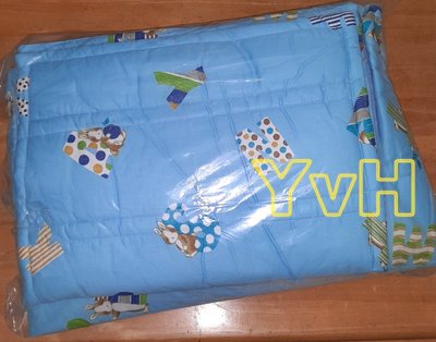 =YvH=雙人床罩枕套3件組 台灣製造印染 100%純棉表布 鋪棉床罩 素花百褶床裙 3F22 字母兔子 水藍色