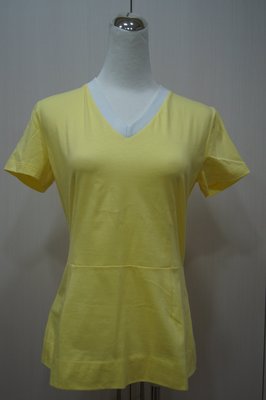 歐洲品牌  Marni  黃白V領棉T恤  原價  12300     特價  2400