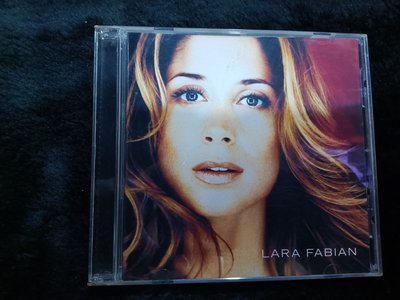 蘿拉菲比安 Lara Fabian - 同名專輯 - 2000年版 碟片近新 - 101元起標 R1441