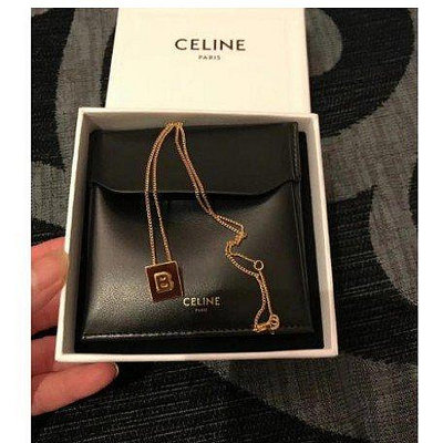 Celine賽琳 金色方塊 字母 項鍊 鎖骨鏈
