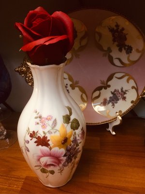 Royal Crown Derby 英國製骨瓷皇冠花瓶