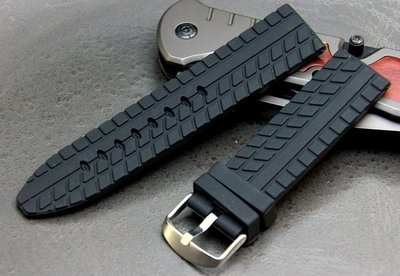 輪胎紋silicone strap 22mm矽膠製錶帶不鏽鋼ㄇ型扣,有效替代各式各品牌同規格錶帶