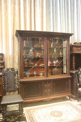(已售)【家與收藏】稀有珍藏歐洲百年古董英國19世紀古典優雅精緻手工木雕大尺寸邊櫃/玻璃展示櫃/置物櫃