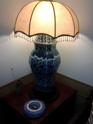 古董檯燈