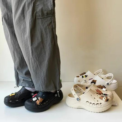 【明朝運動館】Crocs 卡駱馳 黑色 白色 厚底 包頭拖鞋 運動涼鞋 女款 208186100 001耐吉 愛迪達