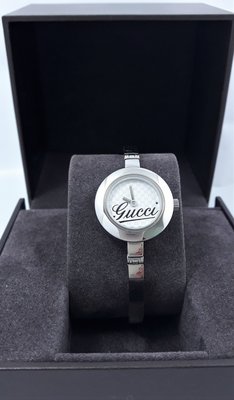 【Jessica潔西卡小舖】正品古馳 GUCCI 圓形白面經典石英女錶,附原裝錶盒及單