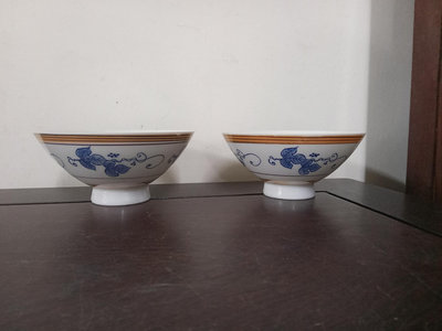 (日本食器)青花描金樹葉紋瓷碗/飯茶碗一只(A1582)