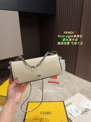 Connie代購#Fendi Firstsight單肩腋下包女頭層牛皮鏈條側背包時尚百搭單肩側背包 23.10cm