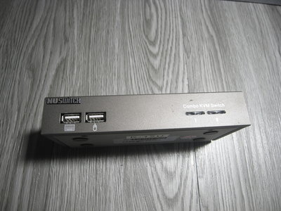 二手 NuSwitch 2 port KVM switch 桌上型 電腦 切換器 K-12U