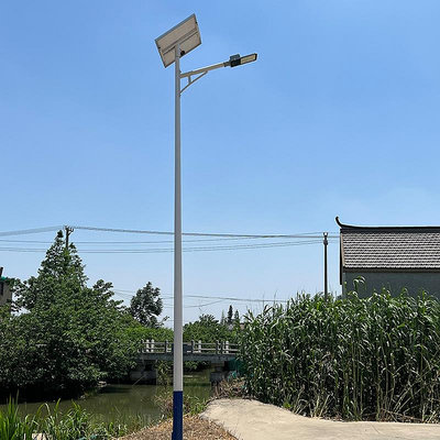新農村太陽能路燈戶外庭院燈6米LED一體化市政工程路燈桿廠家批發