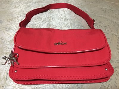 Kipling斜背包（紅色）
