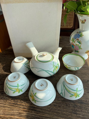 香蘭社茶具 金標香蘭社 瓷質細膩光滑 蘭花圖案大氣清新 綠邊