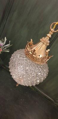 【卡卡頌  歐洲古董】💐法國老件  立體水晶玻璃球  皇冠造型  古典吊燈   歐洲古董老件 l0337 ✬